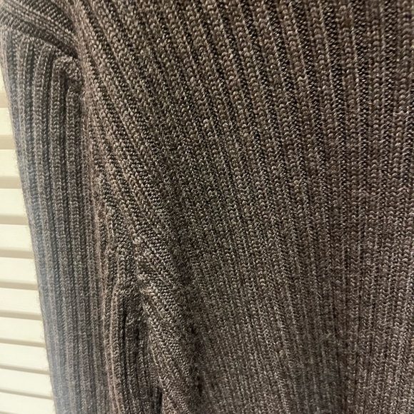100% Merino wool Men's brown  Sweater - Picture 4 of 5
